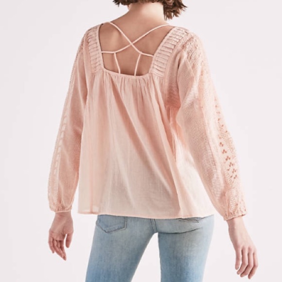 Lucky Brand Tops - Lucky crossbody peasant top sz small NWT